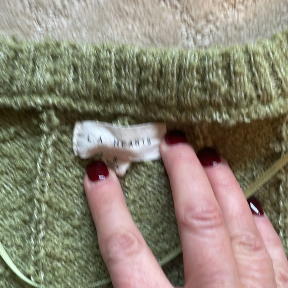 2 L A HEARTS SWEATERS - Picture 2 of 4